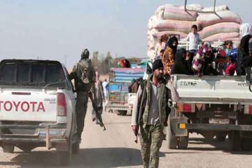 Many families have been fleeing Raqa in trucks and cars