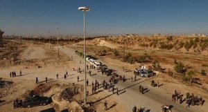 Descouloirs humanitaires ont été aménagés pour permettre au civils et aux miliciens d'évacuer les quartiers est d'Alep