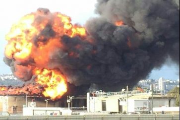 Huge Fire Broke out in Haifa Oil Refinery, 40 Fire Trucks Trying to Control the Fire