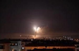Les systèmes de défense antiaériens syriens ont intercepté les missiles hostiles et en ont abattu plusieurs