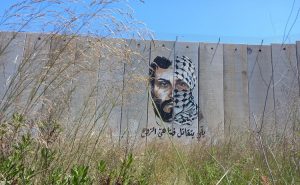 Sur le mur qui sépare le Liban de la Palestine occupée