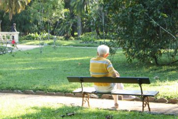 seniors_solitude_fce