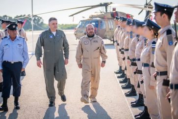The Commander of the Israeli Air Force, Amikam Nurkin, receives the chief of the UAE Air Force, Ibrahim Nasser Mohammed al Alawi in the Zionist entity , on October 25, 2021.