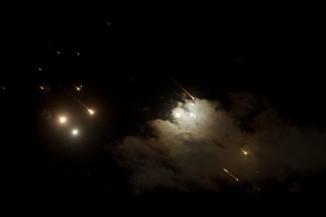 This picture shows projectiles being intercepted by Israel above Jerusalem, on October 1, 2024. Iran has launched a missile attack on Israel's commercial hub Tel Aviv, state media reported on October. (Photo by Menahem Kahana / AFP)