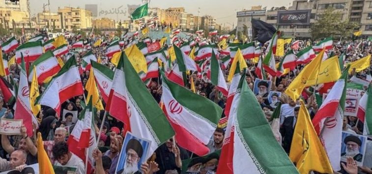  <a href="https://english.manartv.com.lb/2445071">Iranians Celebrate Victory: Masses Reiterate Allegiance to Imam Khamenei</a>